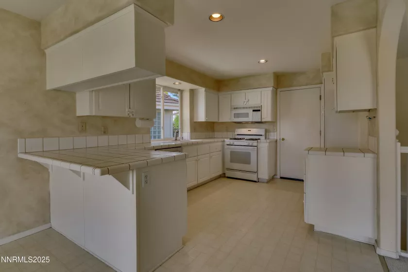 3911 Westpoint, Reno, Nevada 89509, 4 Bedrooms Bedrooms, ,4 BathroomsBathrooms,Residential,Residential,Westpoint,250053837