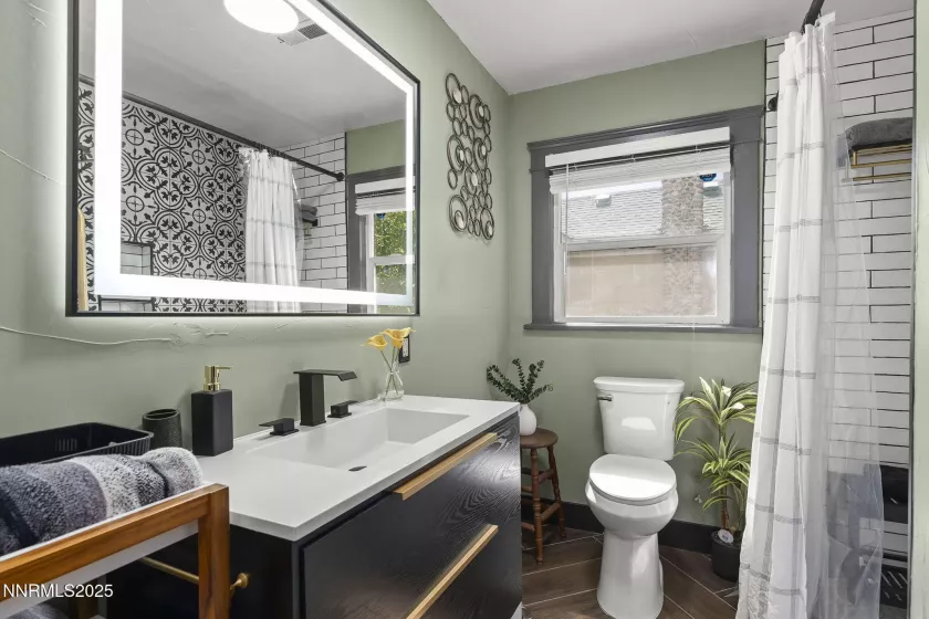 516 Ryland, Reno, Nevada 89502, ,Residential Income,Residential,Ryland,250053841
