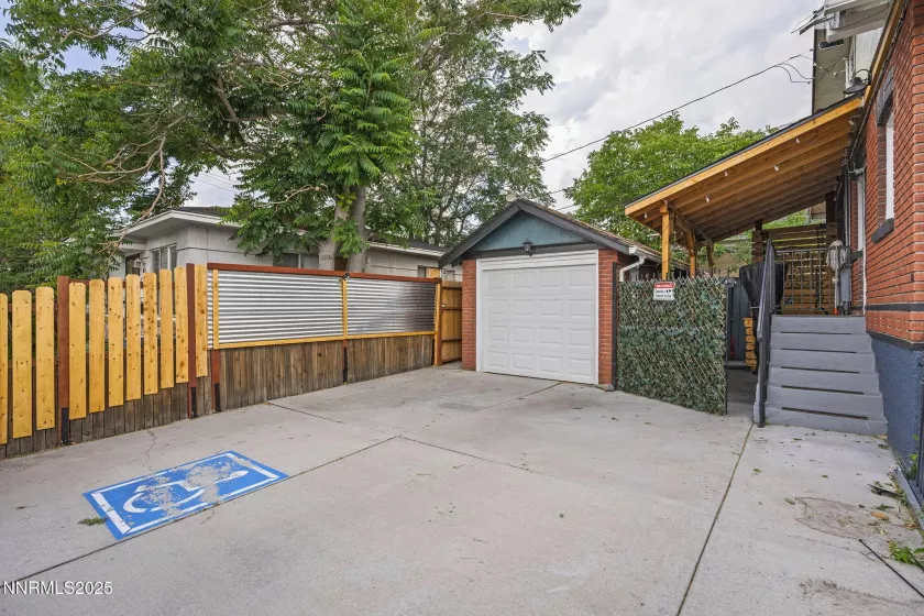 516 Ryland, Reno, Nevada 89502, ,Residential Income,Residential,Ryland,250053841