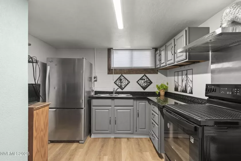 516 Ryland, Reno, Nevada 89502, ,Residential Income,Residential,Ryland,250053841