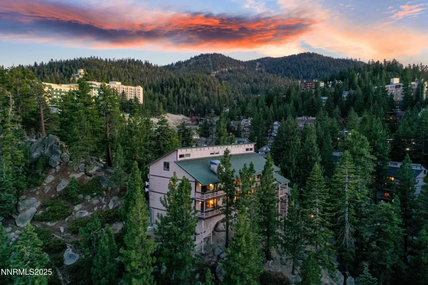 305 Galaxy, Stateline, Nevada 89449, 3 Bedrooms Bedrooms, ,2 BathroomsBathrooms,Residential,Residential,Galaxy,250053844