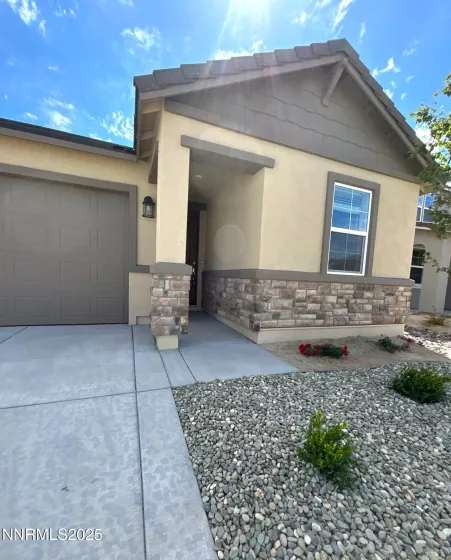 6786 Lunar Orbit, Sparks, Nevada 89436, 4 Bedrooms Bedrooms, ,3 BathroomsBathrooms,Residential Lease,Manufactured,Lunar Orbit,250053843