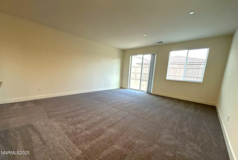 6786 Lunar Orbit, Sparks, Nevada 89436, 4 Bedrooms Bedrooms, ,3 BathroomsBathrooms,Residential Lease,Manufactured,Lunar Orbit,250053843