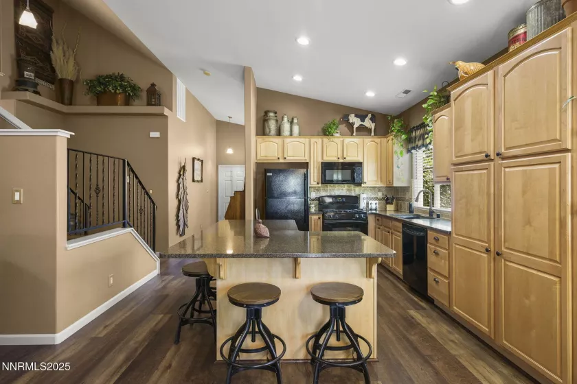 1550 Istrice, Sparks, Nevada 89436, 3 Bedrooms Bedrooms, ,3 BathroomsBathrooms,Residential,Residential,Istrice,250053852