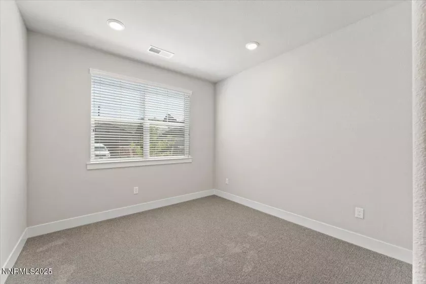 7597 Rambling Rdg, Reno, Nevada 89506, 4 Bedrooms Bedrooms, ,3 BathroomsBathrooms,Residential Lease,Manufactured,Rambling Rdg,250053851