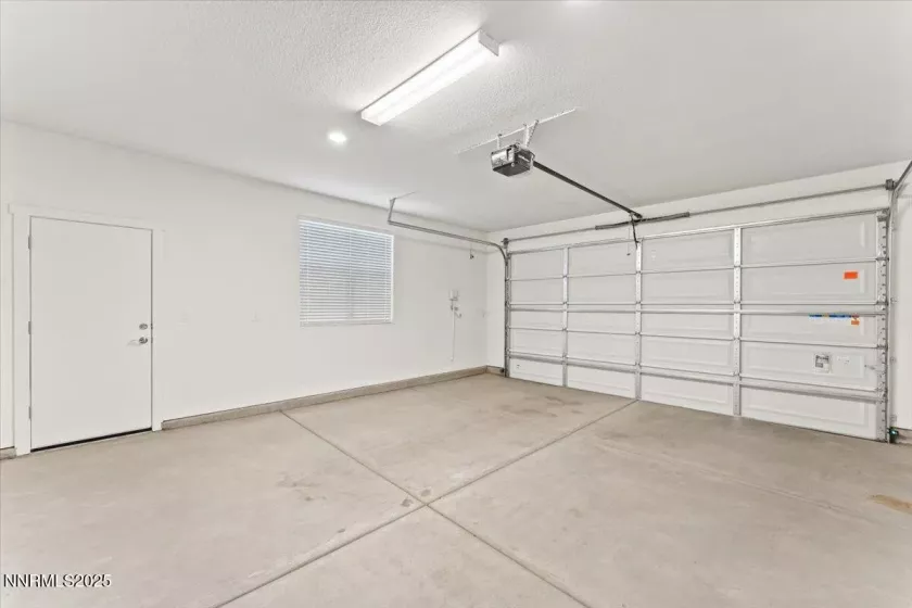 7597 Rambling Rdg, Reno, Nevada 89506, 4 Bedrooms Bedrooms, ,3 BathroomsBathrooms,Residential Lease,Manufactured,Rambling Rdg,250053851