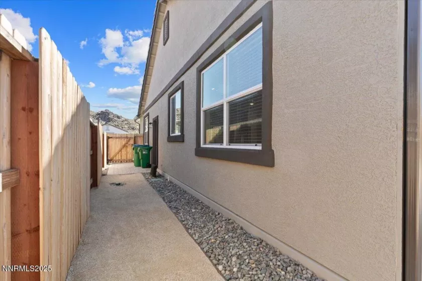 7597 Rambling Rdg, Reno, Nevada 89506, 4 Bedrooms Bedrooms, ,3 BathroomsBathrooms,Residential Lease,Manufactured,Rambling Rdg,250053851