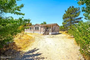 3665 Hummingbird, Reno, Nevada 89508, 3 Bedrooms Bedrooms, ,2 BathroomsBathrooms,Residential,Residential,Hummingbird,250053854