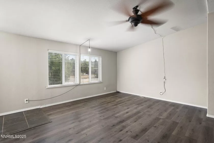 3665 Hummingbird, Reno, Nevada 89508, 3 Bedrooms Bedrooms, ,2 BathroomsBathrooms,Residential,Residential,Hummingbird,250053854
