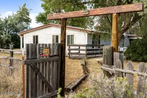 8250 Llama, Winnemucca, Nevada 89445, 2 Bedrooms Bedrooms, ,2 BathroomsBathrooms,Residential,Residential,Llama,250053858