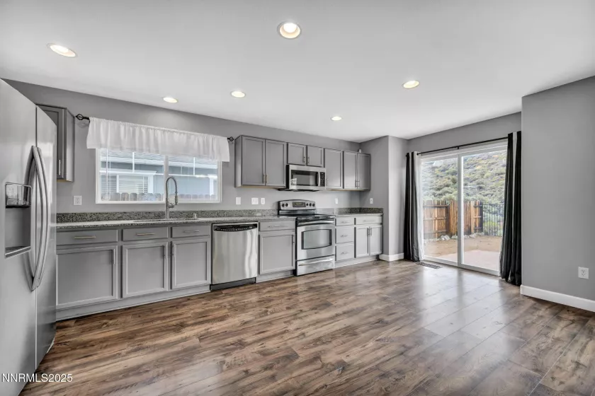 7644 Corso, Reno, Nevada 89506, 5 Bedrooms Bedrooms, ,3 BathroomsBathrooms,Residential,Residential,Corso,250053859