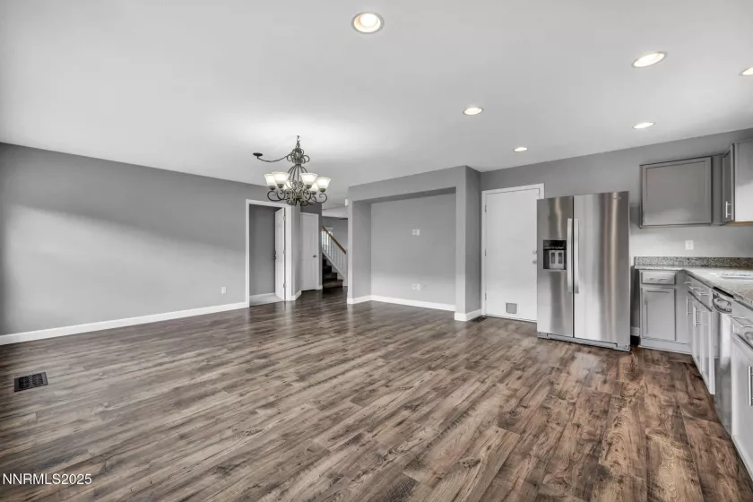 7644 Corso, Reno, Nevada 89506, 5 Bedrooms Bedrooms, ,3 BathroomsBathrooms,Residential,Residential,Corso,250053859