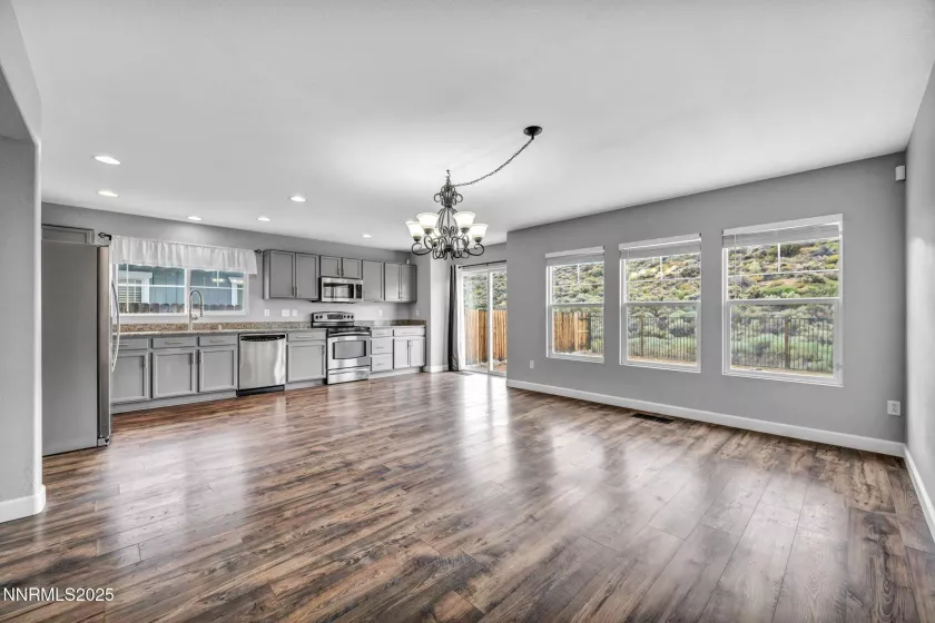 7644 Corso, Reno, Nevada 89506, 5 Bedrooms Bedrooms, ,3 BathroomsBathrooms,Residential,Residential,Corso,250053859