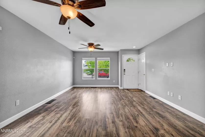 7644 Corso, Reno, Nevada 89506, 5 Bedrooms Bedrooms, ,3 BathroomsBathrooms,Residential,Residential,Corso,250053859