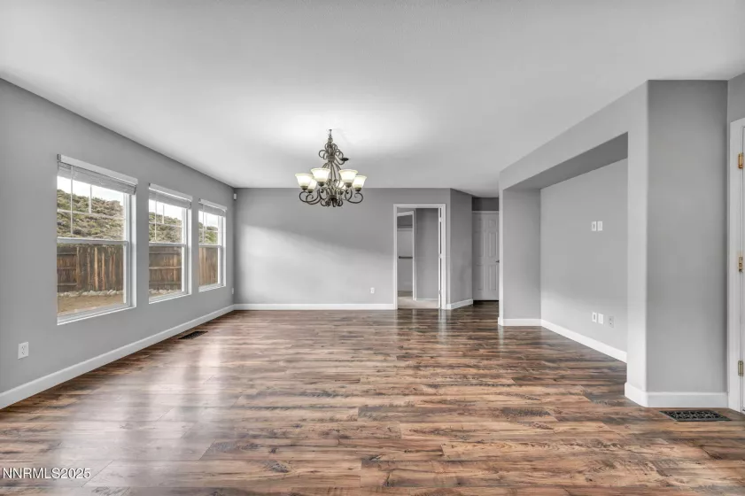 7644 Corso, Reno, Nevada 89506, 5 Bedrooms Bedrooms, ,3 BathroomsBathrooms,Residential,Residential,Corso,250053859