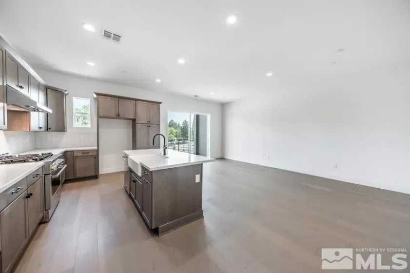 1533 Golf Club, Reno, Nevada 89519, 3 Bedrooms Bedrooms, ,4 BathroomsBathrooms,Residential,Residential,Golf Club,250053860