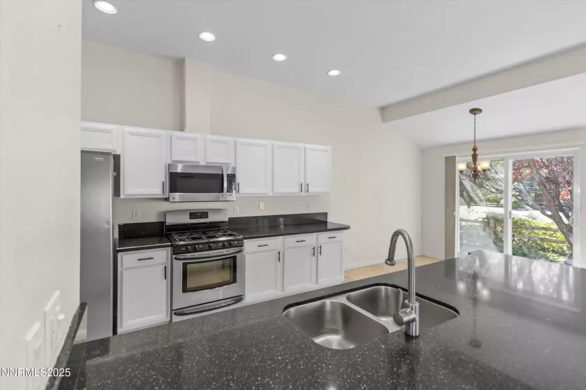 7809 Cangrejo, Sparks, Nevada 89436, 3 Bedrooms Bedrooms, ,2 BathroomsBathrooms,Residential,Residential,Cangrejo,250053861