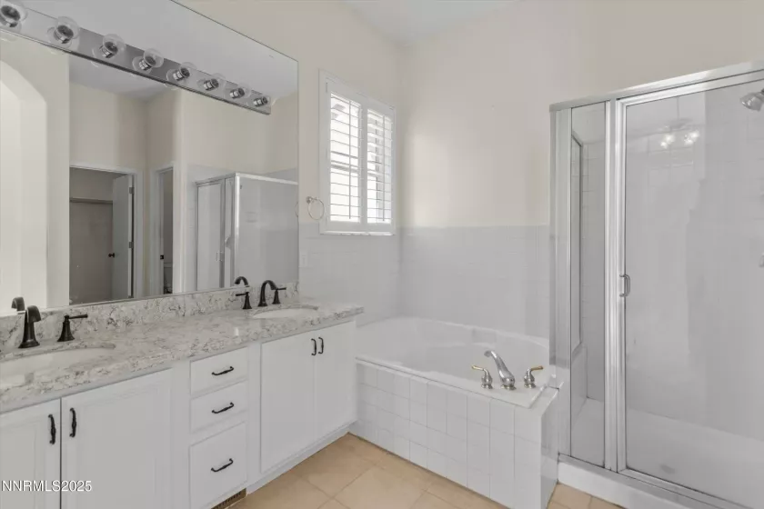 7809 Cangrejo, Sparks, Nevada 89436, 3 Bedrooms Bedrooms, ,2 BathroomsBathrooms,Residential,Residential,Cangrejo,250053861