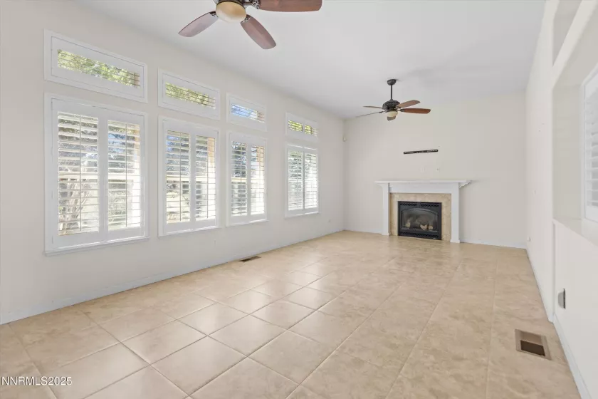 7809 Cangrejo, Sparks, Nevada 89436, 3 Bedrooms Bedrooms, ,2 BathroomsBathrooms,Residential,Residential,Cangrejo,250053861