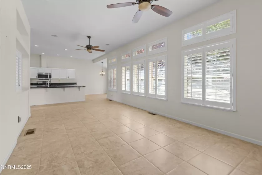 7809 Cangrejo, Sparks, Nevada 89436, 3 Bedrooms Bedrooms, ,2 BathroomsBathrooms,Residential,Residential,Cangrejo,250053861