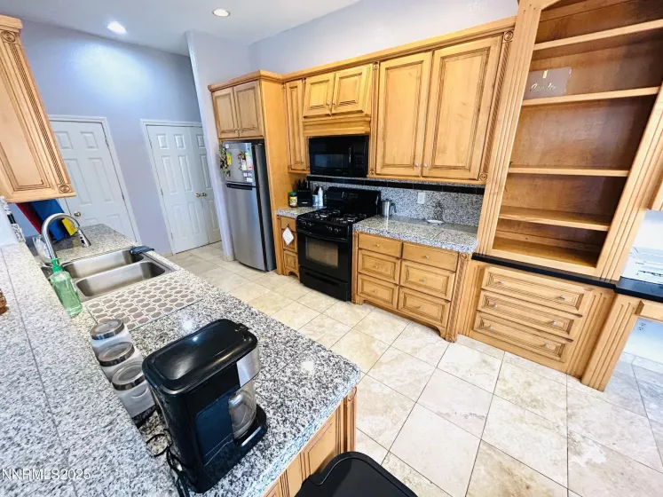 306 Valley Vista, Dayton, Nevada 89403, 4 Bedrooms Bedrooms, ,2 BathroomsBathrooms,Residential,Residential,Valley Vista,250053862