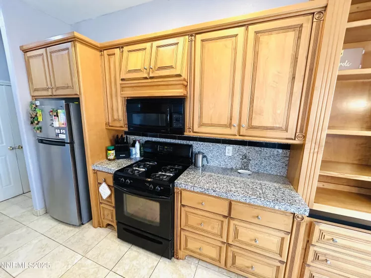 306 Valley Vista, Dayton, Nevada 89403, 4 Bedrooms Bedrooms, ,2 BathroomsBathrooms,Residential,Residential,Valley Vista,250053862