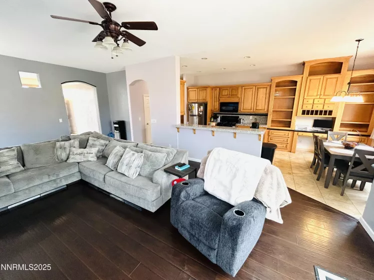 306 Valley Vista, Dayton, Nevada 89403, 4 Bedrooms Bedrooms, ,2 BathroomsBathrooms,Residential,Residential,Valley Vista,250053862