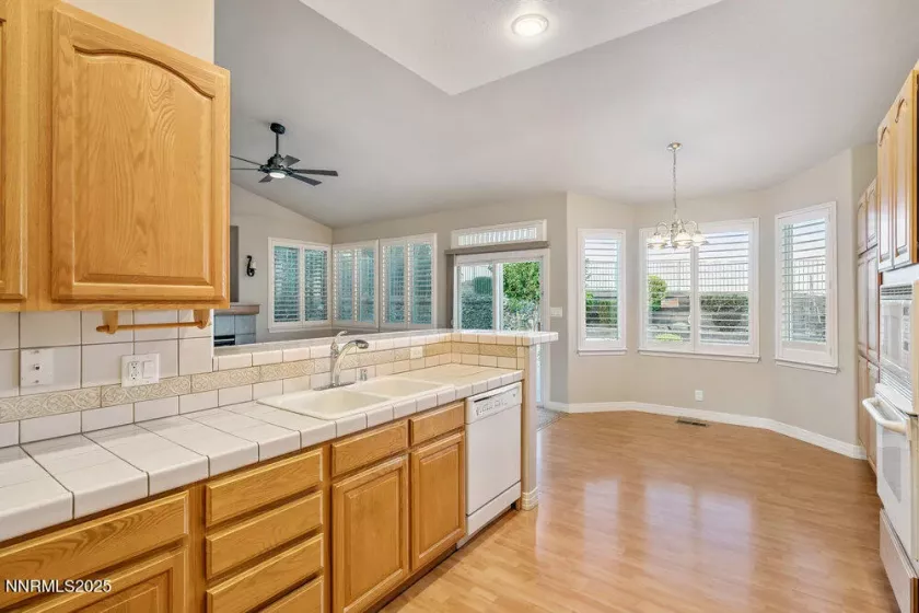 2170 Heatherwood, Reno, Nevada 89523, 3 Bedrooms Bedrooms, ,2 BathroomsBathrooms,Residential,Residential,Heatherwood,250053863