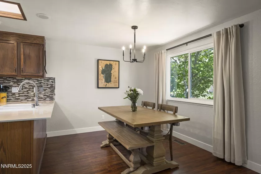 1080 Tudor, Reno, Nevada 89503, 4 Bedrooms Bedrooms, ,3 BathroomsBathrooms,Residential,Residential,Tudor,250053866