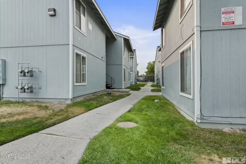 4602 Neil, Reno, Nevada 89502, 2 Bedrooms Bedrooms, ,1 BathroomBathrooms,Residential,Residential,Neil,250053867