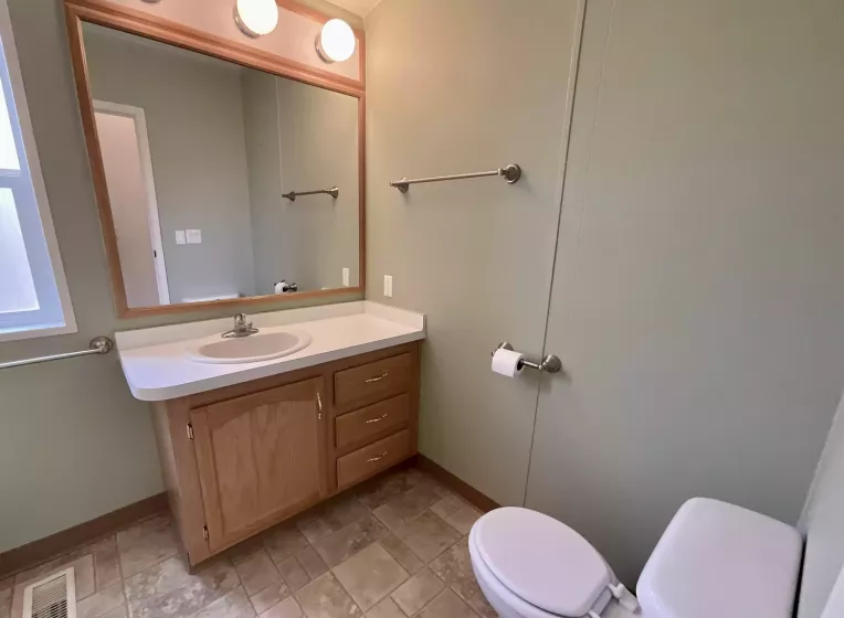 500 W Goldfield Avenue #32, Yerington, Nevada 89447, 3 Bedrooms Bedrooms, 10 Rooms Rooms,2 BathroomsBathrooms,Manufactured,Residential,32,W Goldfield,250053871