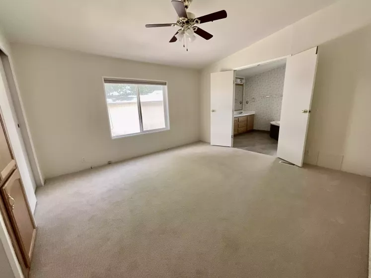 500 W Goldfield Avenue #32, Yerington, Nevada 89447, 3 Bedrooms Bedrooms, 10 Rooms Rooms,2 BathroomsBathrooms,Manufactured,Residential,32,W Goldfield,250053871