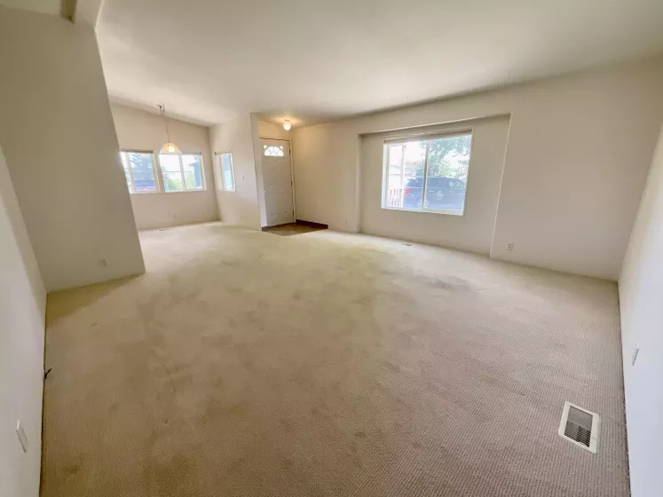 500 W Goldfield Avenue #32, Yerington, Nevada 89447, 3 Bedrooms Bedrooms, 10 Rooms Rooms,2 BathroomsBathrooms,Manufactured,Residential,32,W Goldfield,250053871