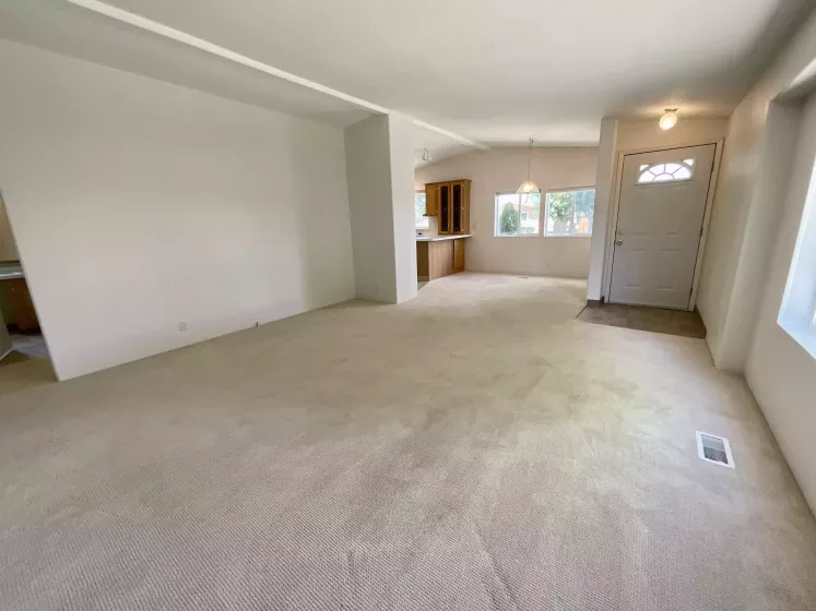 500 W Goldfield Avenue #32, Yerington, Nevada 89447, 3 Bedrooms Bedrooms, 10 Rooms Rooms,2 BathroomsBathrooms,Manufactured,Residential,32,W Goldfield,250053871