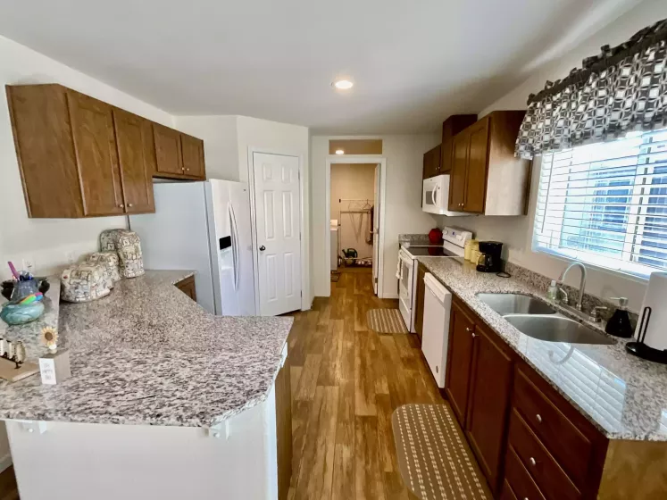 500 W Goldfield Avenue #27, Yerington, Nevada 89447, 2 Bedrooms Bedrooms, 10 Rooms Rooms,2 BathroomsBathrooms,Manufactured,Residential,27,W Goldfield,250053872
