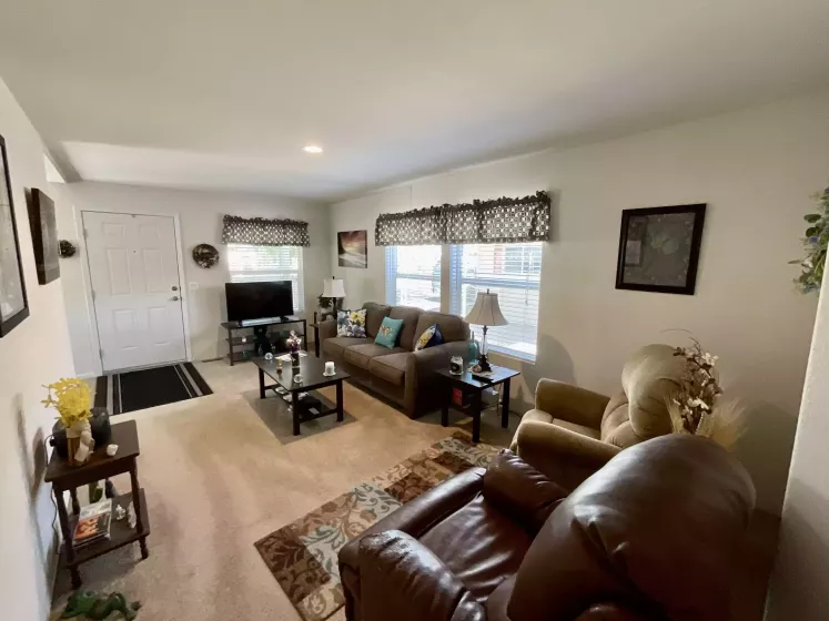 500 W Goldfield Avenue #27, Yerington, Nevada 89447, 2 Bedrooms Bedrooms, 10 Rooms Rooms,2 BathroomsBathrooms,Manufactured,Residential,27,W Goldfield,250053872