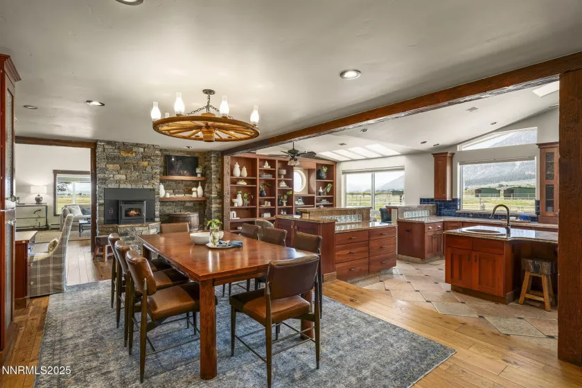 389 Mottsville, Gardnerville, Nevada 89460, 5 Bedrooms Bedrooms, ,5 BathroomsBathrooms,Residential,Residential,Mottsville,250052637