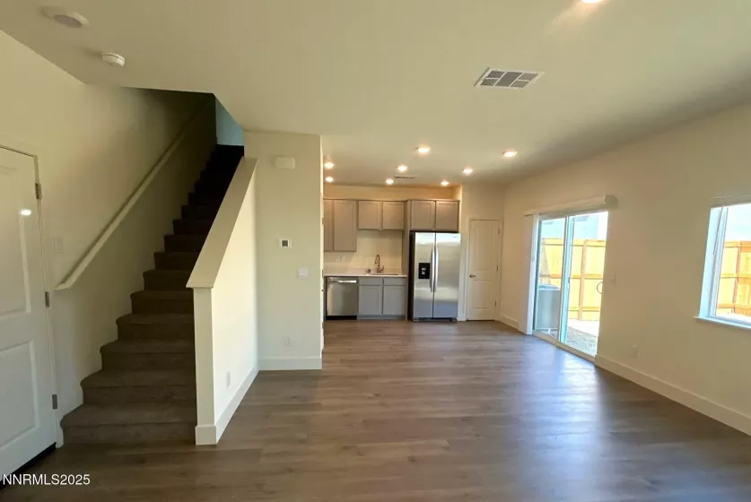 1998 Silicone, Sparks, Nevada 89436, 3 Bedrooms Bedrooms, ,3 BathroomsBathrooms,Residential Lease,Manufactured,Silicone,250053875