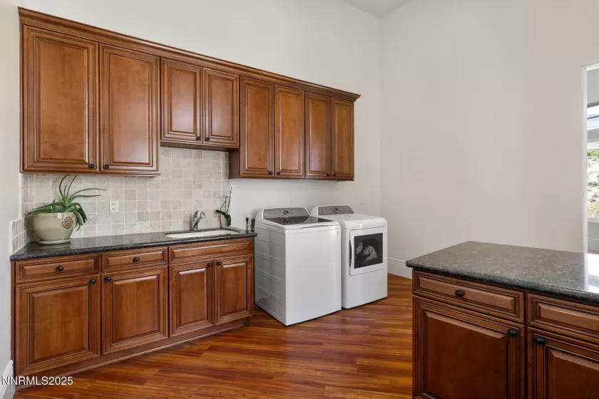 3613 Silver Vista, Reno, Nevada 89511, 6 Bedrooms Bedrooms, ,5 BathroomsBathrooms,Residential,Residential,Silver Vista,250053878