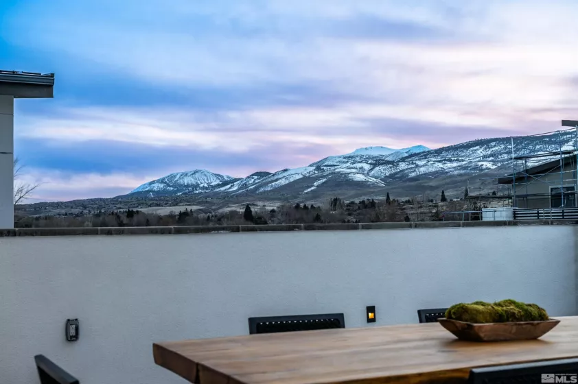 81 Caballada, Reno, Nevada 89511, 3 Bedrooms Bedrooms, ,4 BathroomsBathrooms,Residential,Residential,Caballada,250053879