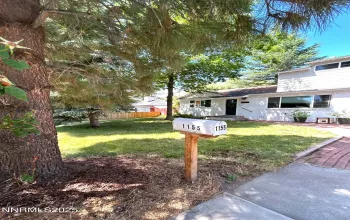 1155 Washington, Reno, Nevada 89503, 5 Bedrooms Bedrooms, ,3 BathroomsBathrooms,Residential Lease,Manufactured,Washington,250053887