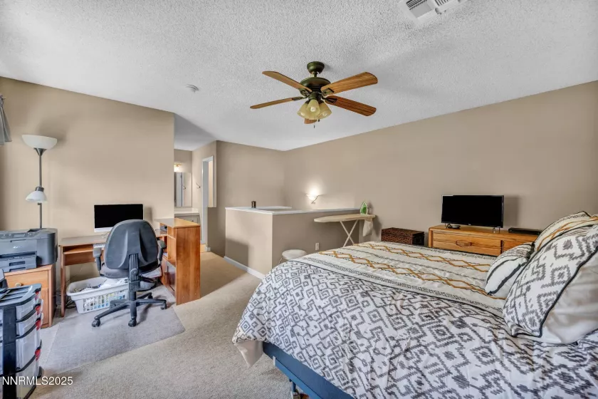 4777 Reggie, Reno, Nevada 89502, 1 Bedroom Bedrooms, ,2 BathroomsBathrooms,Residential,Residential,Reggie,250053895