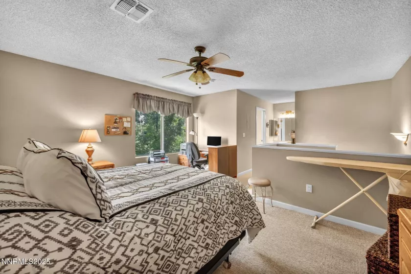 4777 Reggie, Reno, Nevada 89502, 1 Bedroom Bedrooms, ,2 BathroomsBathrooms,Residential,Residential,Reggie,250053895