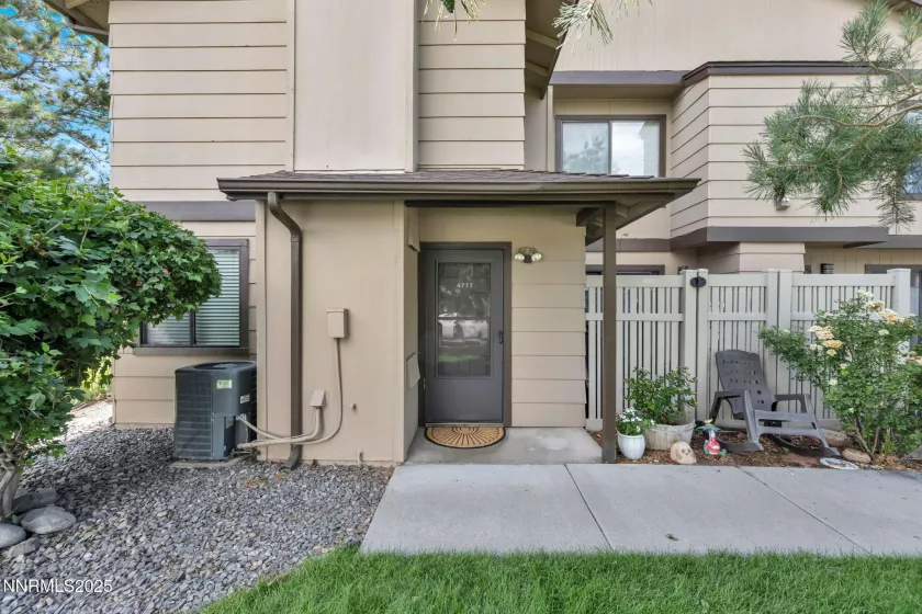 4777 Reggie, Reno, Nevada 89502, 1 Bedroom Bedrooms, ,2 BathroomsBathrooms,Residential,Residential,Reggie,250053895