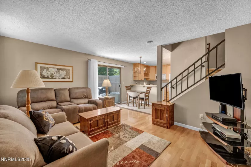 4777 Reggie, Reno, Nevada 89502, 1 Bedroom Bedrooms, ,2 BathroomsBathrooms,Residential,Residential,Reggie,250053895