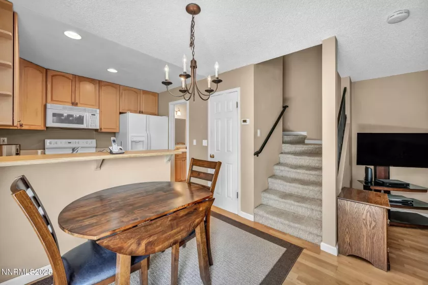 4777 Reggie, Reno, Nevada 89502, 1 Bedroom Bedrooms, ,2 BathroomsBathrooms,Residential,Residential,Reggie,250053895