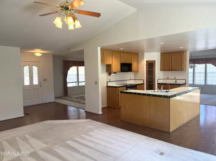 2721 Wildhorse, Minden, Nevada 89423, 3 Bedrooms Bedrooms, ,2 BathroomsBathrooms,Residential,Residential,Wildhorse,250053896