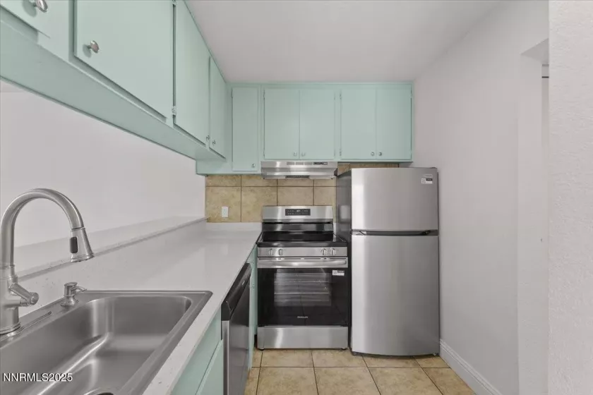2700 Plumas, Reno, Nevada 89509, 1 Bedroom Bedrooms, ,1 BathroomBathrooms,Residential,Residential,Plumas,250053907