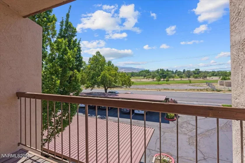 2700 Plumas, Reno, Nevada 89509, 1 Bedroom Bedrooms, ,1 BathroomBathrooms,Residential,Residential,Plumas,250053907