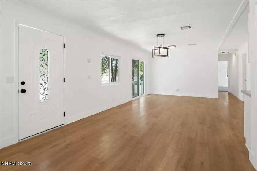 210 Magnolia, Reno, Nevada 89506, 4 Bedrooms Bedrooms, ,2 BathroomsBathrooms,Residential,Residential,Magnolia,250053911